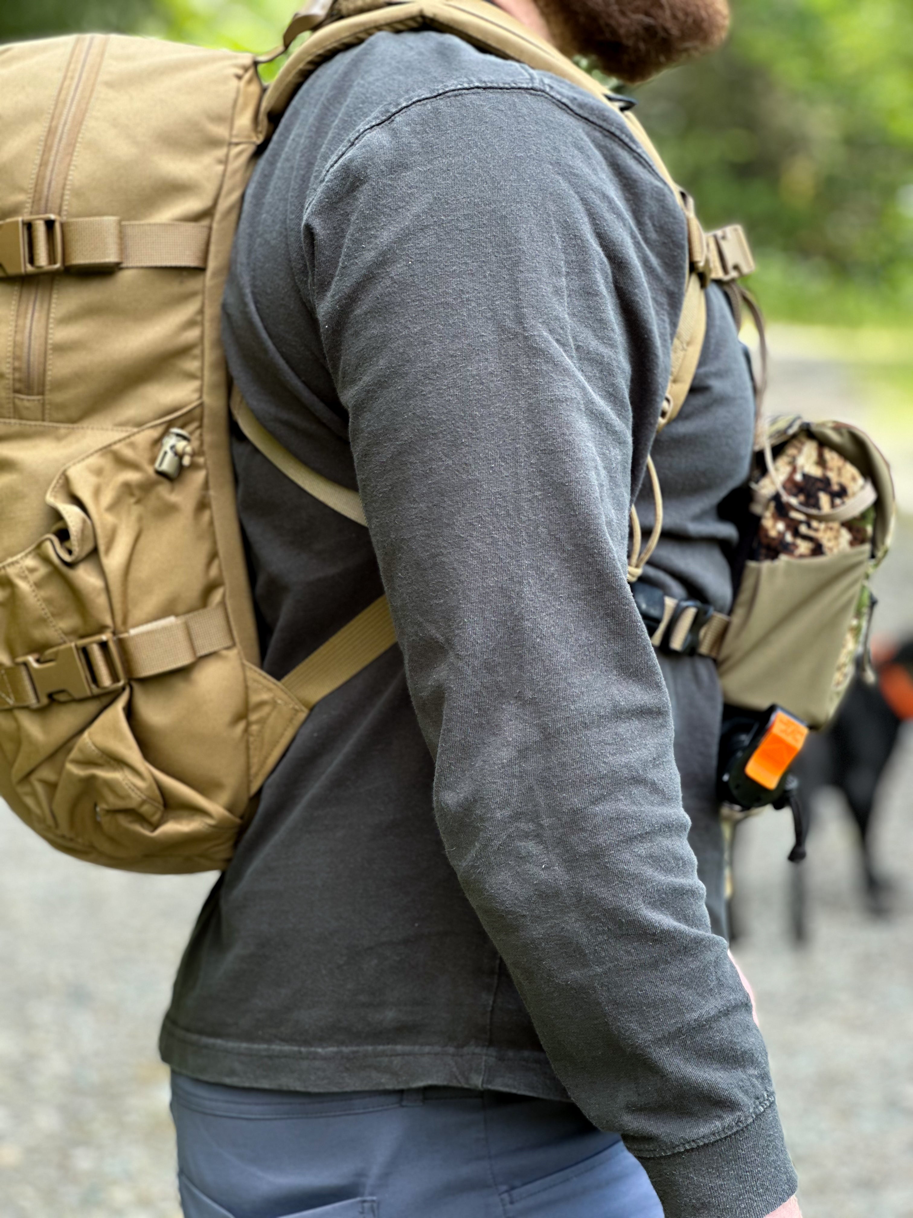 Ruckmule mfg company helix v2 edc day pack backpack hiking outdoor backpack every day carry