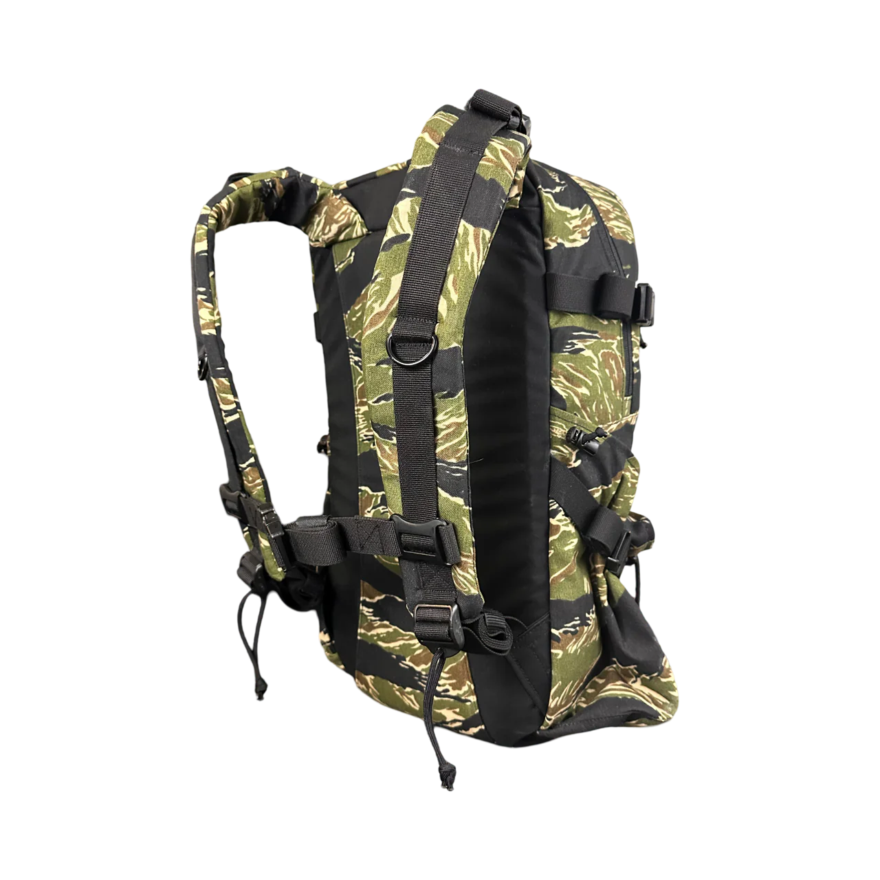 Ruckmule mfg company helix day pack backpack hiking outdoor backpack every day carry edc black