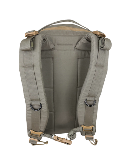 ruckmule mountain gear crux day pack backpack shoulder strap back panel