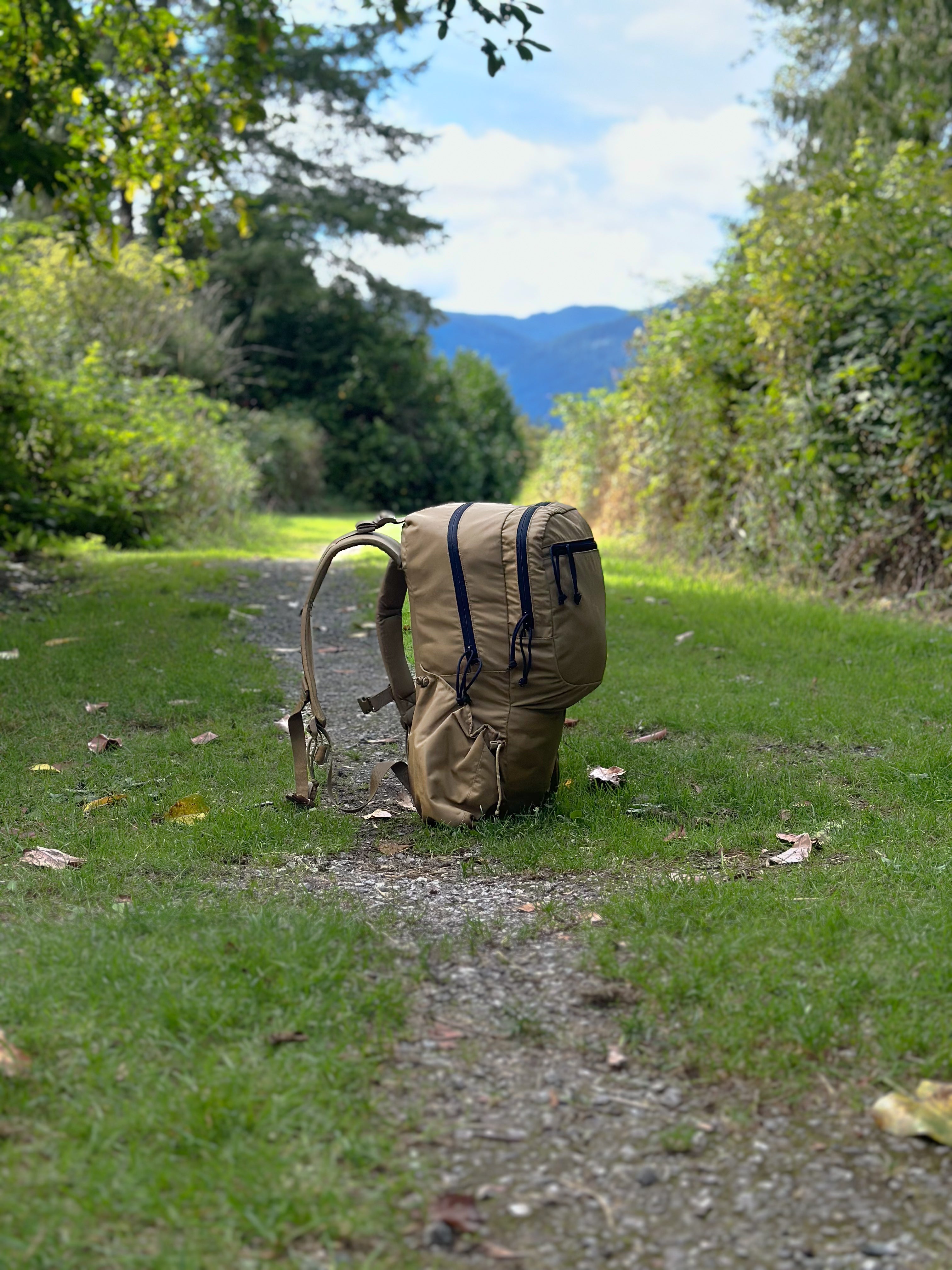 ruckmule mfg company day pack backpack hiking hunting Coyote brown 